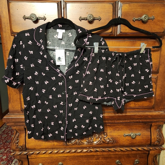 NWT Black & Pink Bow Shorts & Top Pajama Set - Picture 1 of 5